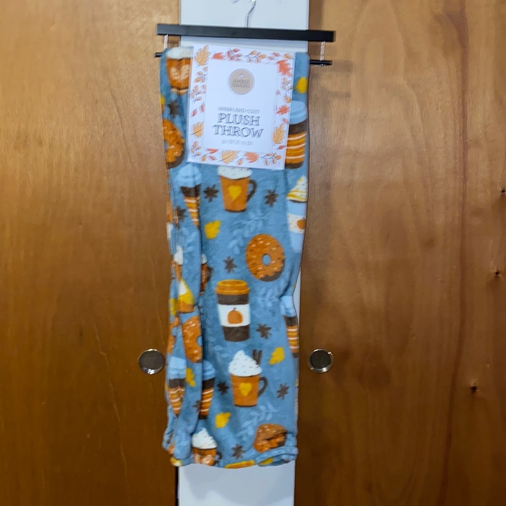 🍵 🍩 ☕️NWT Coffee, Donut & Tea Designed Oversized Throw Blanket
